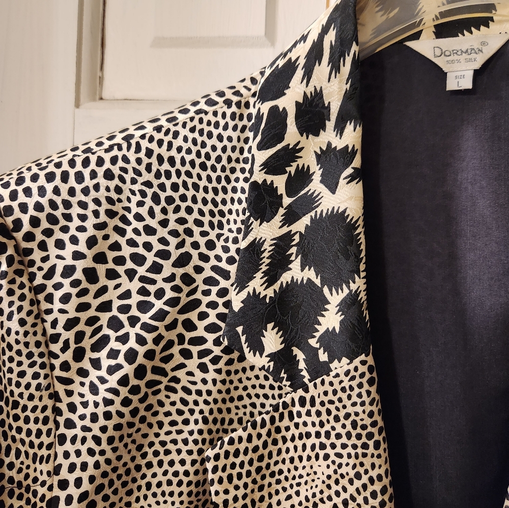 BEAUTIFUL ANIMAL PRINT JACKET/BLAZER 100% SILK EUC - Picture 10 of 11